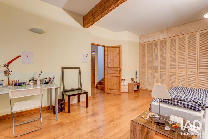 Appartement - 145 m² - 4 pièces