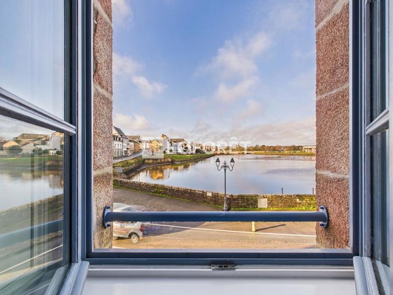 Appartement - 220 m² - 5 pièces