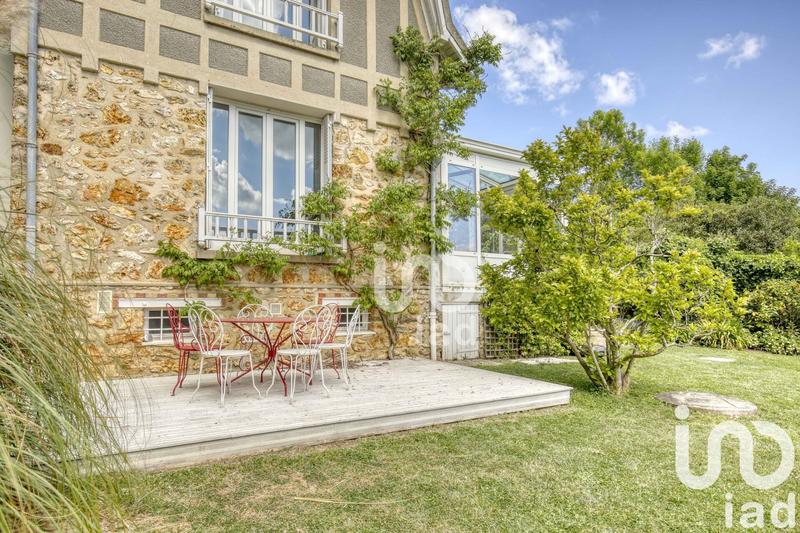 Maison - 177 m² - 6 pièces