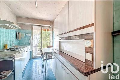 Appartement - 90 m² - 3 pièces