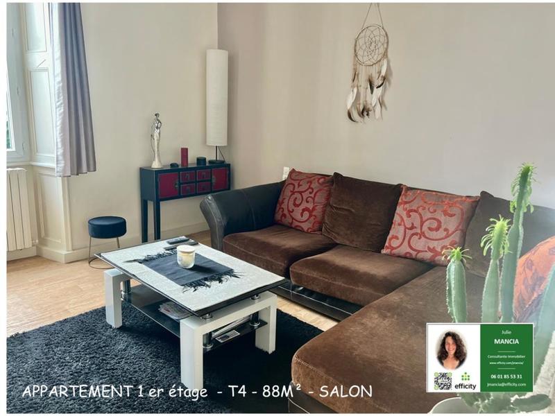 Maison - 295 m² - 10 pièces