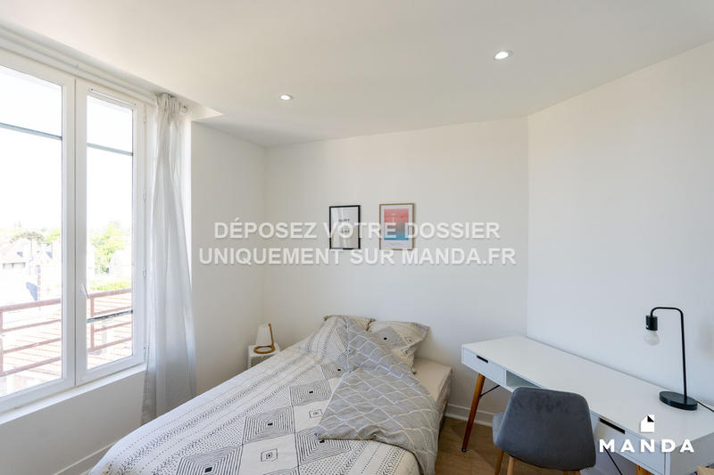 Chambre - 11 m² - 4 pièces