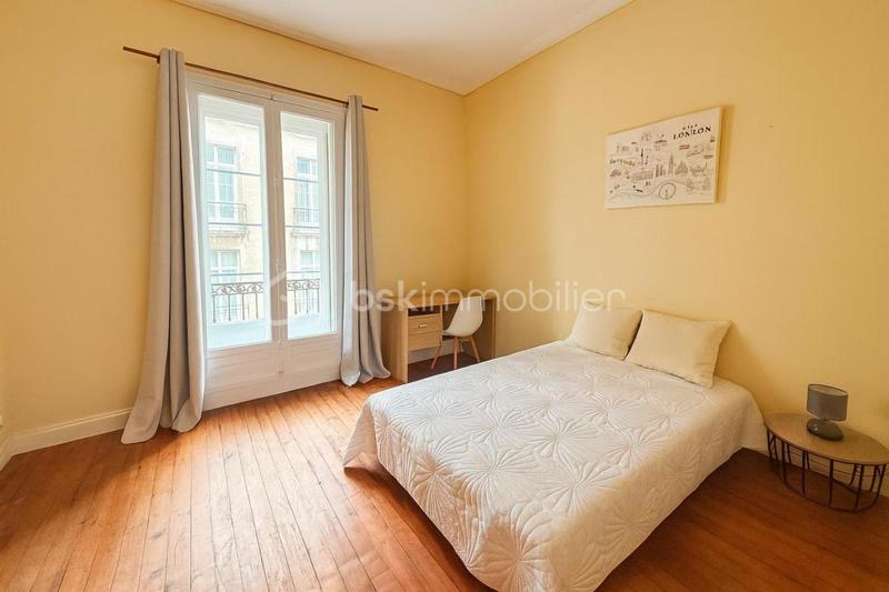 Appartement - 99 m² - 4 pièces