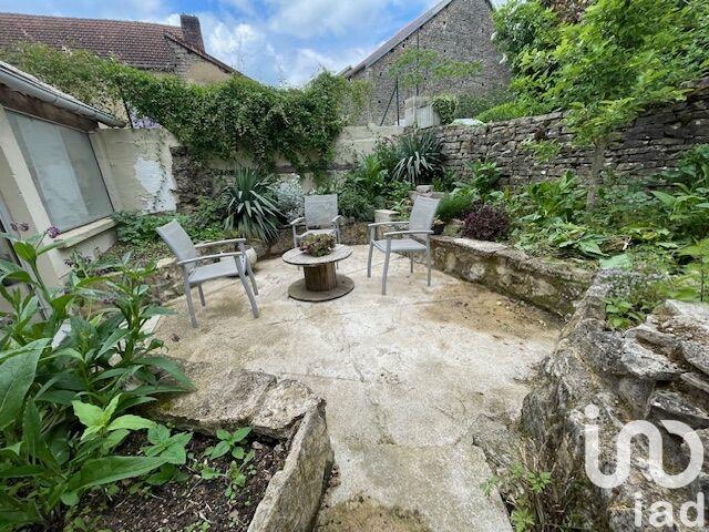 Maison - 104 m² - 4 pièces