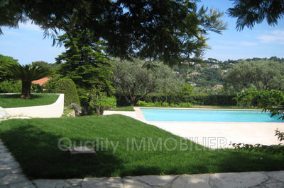 Villa - 180 m² - 6 pièces