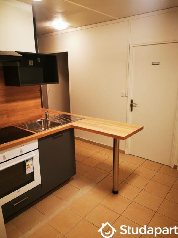 Chambre - 9 m² - 1 pièce