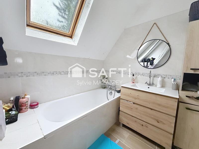 Maison - 215 m² - 8 pièces