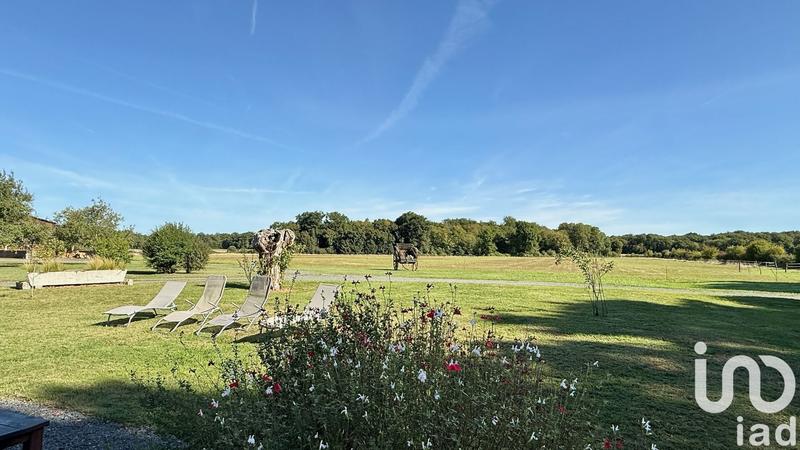 Maison - 477 m² - 15 pièces