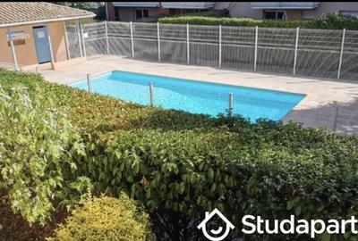 Chambre - 9 m² - 1 pièce