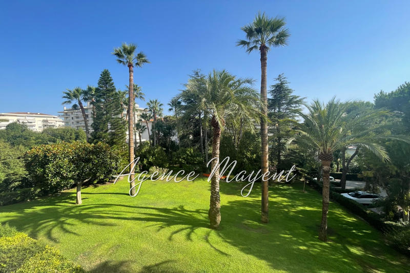 Appartement - 98 m² - 3 pièces