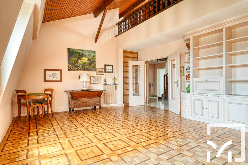 Duplex - 190 m² - 8 pièces