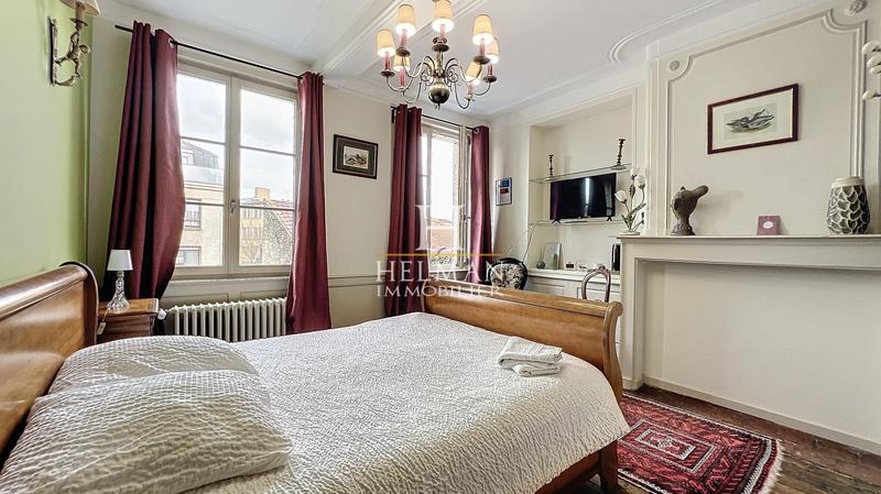 Maison - 301 m² - 11 pièces