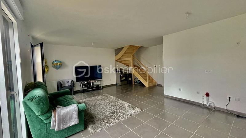 Maison traditionnelle - 92 m² - 5 pièces