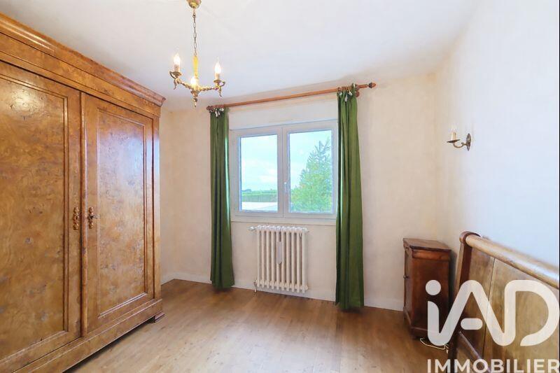 Maison - 121 m² - 9 pièces