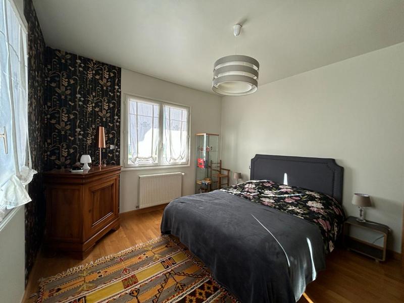 Maison - 185 m² - 7 pièces