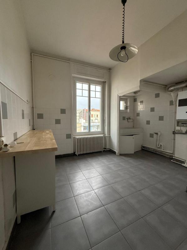 Appartement - 103 m² - 5 pièces