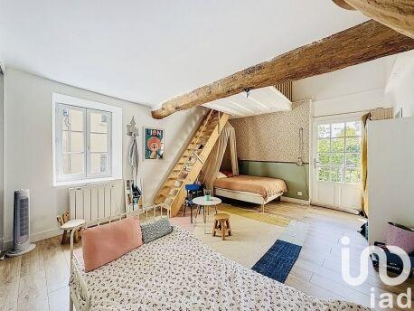 Maison - 258 m² - 8 pièces