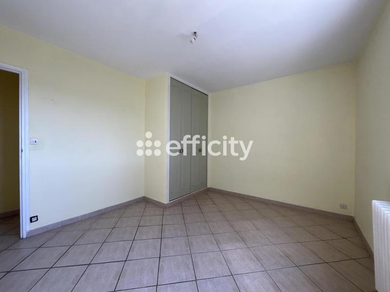 Maison - 215 m² - 11 pièces