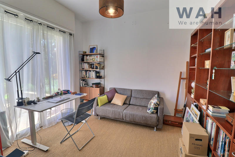 Villa - 283 m² - 8 pièces