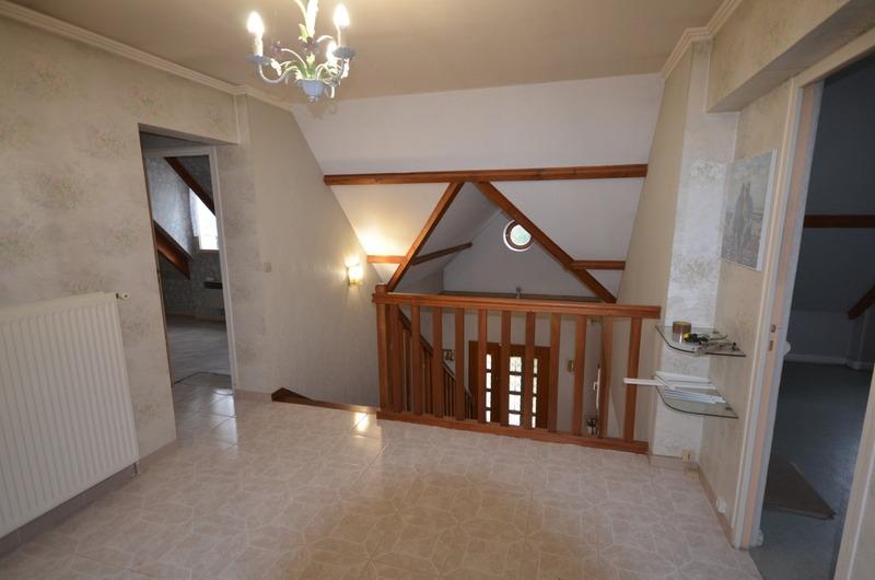 Maison - 196 m² - 6 pièces