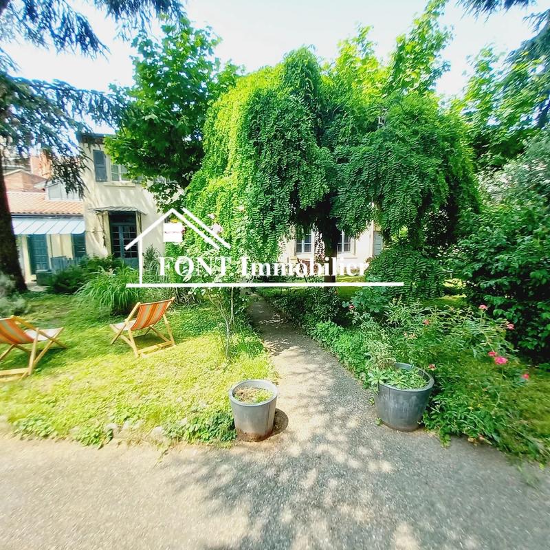 Maison - 172 m² - 6 pièces