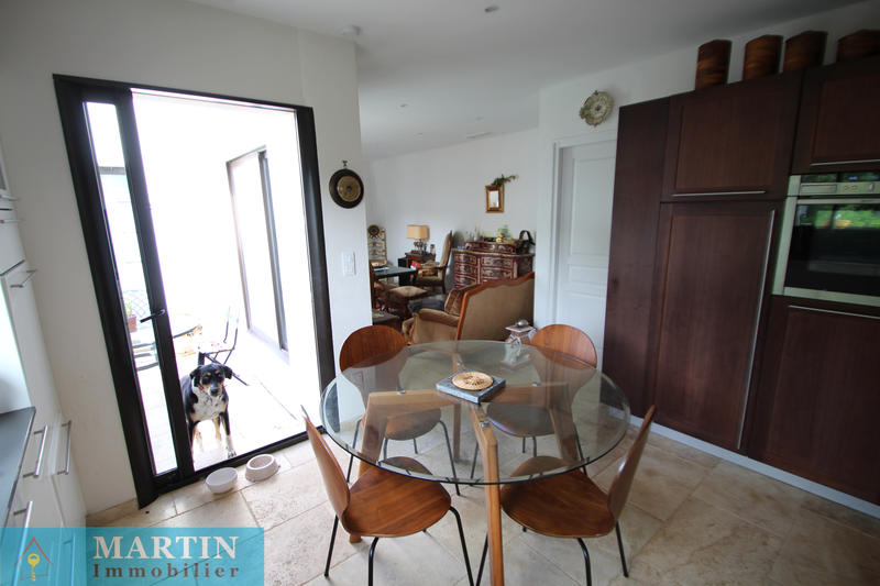 Mas - 770 m² - 27 pièces