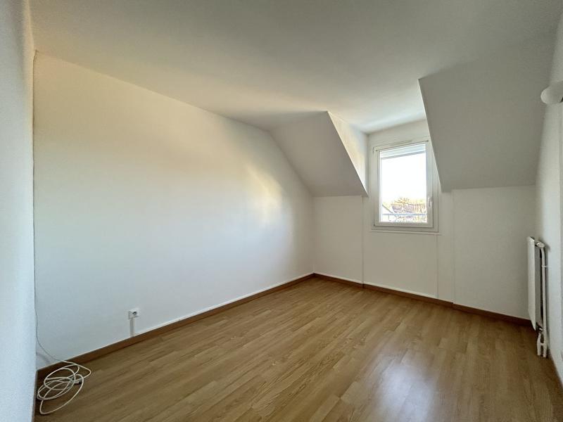 Maison - 96 m² - 5 pièces