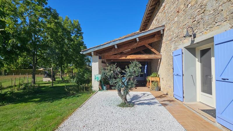 Maison - 214 m² - 5 pièces