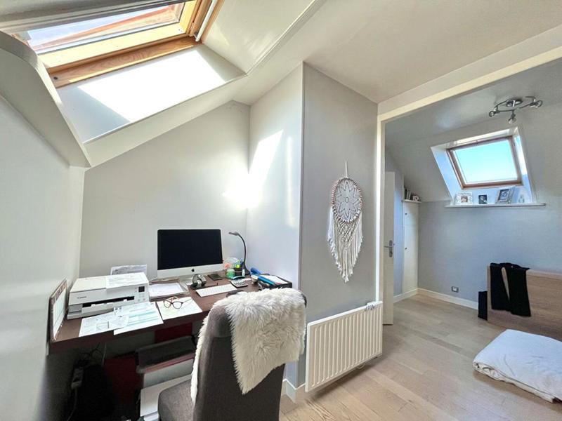 Maison - 260 m² - 8 pièces