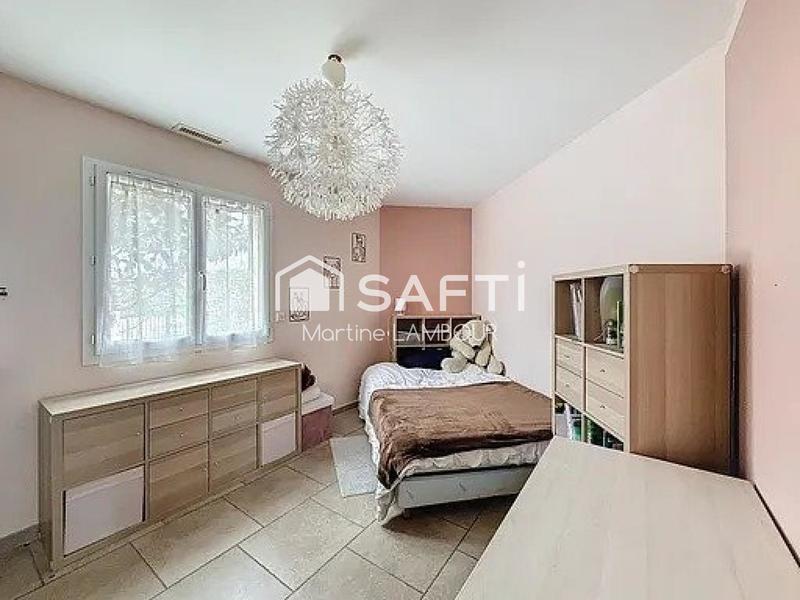 Maison - 174 m² - 7 pièces