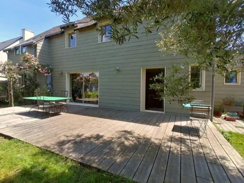 Maison traditionnelle - 190 m² - 7 pièces