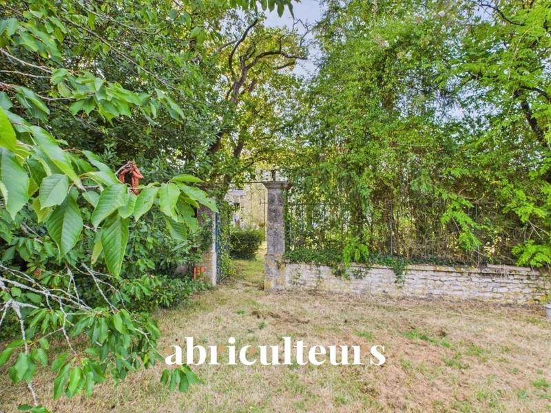 Maison - 258 m² - 12 pièces