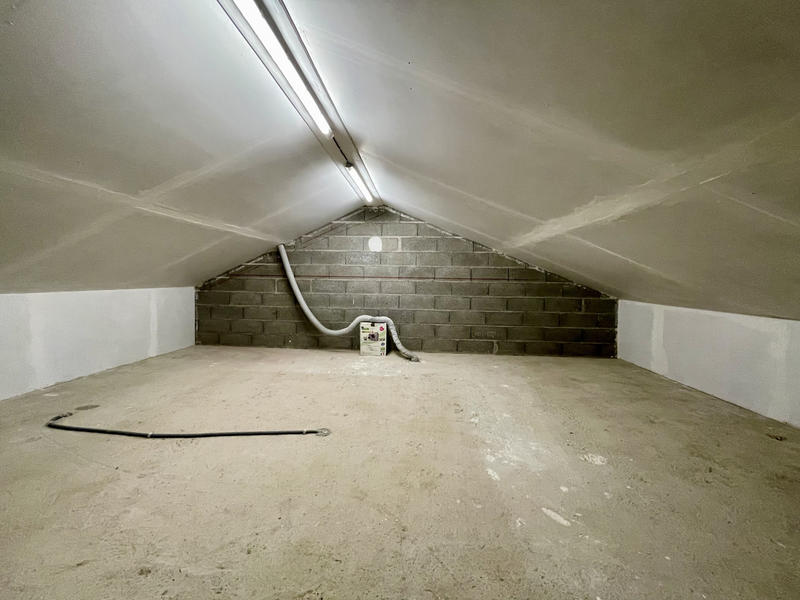 Maison - 230 m² - 6 pièces