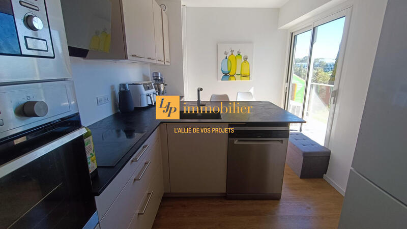 Appartement - 86 m² - 4 pièces