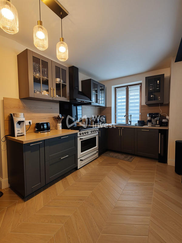 Maison ancienne - 260 m² - 10 pièces