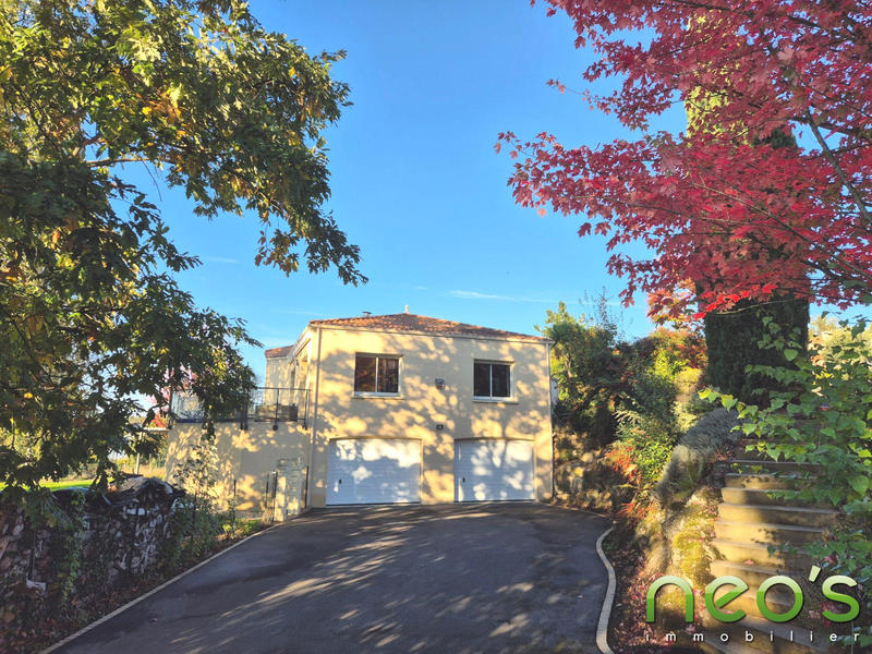 Maison - 148 m² - 6 pièces