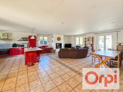 Maison - 146 m² - 5 pièces