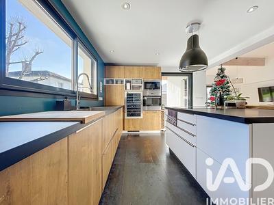 Maison - 162 m² - 6 pièces