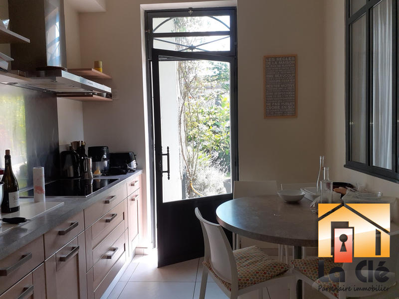 Maison - 189 m² - 8 pièces