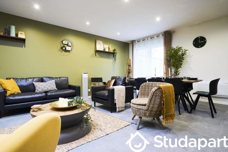 Chambre - 12 m² - 1 pièce