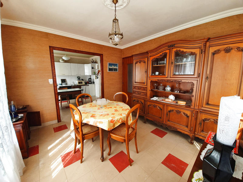 Maison - 85 m² - 5 pièces