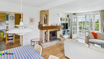 Maison - 230 m² - 5 pièces