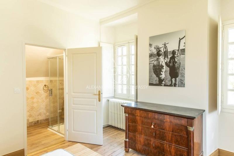 Château - 1 500 m² - 30 pièces