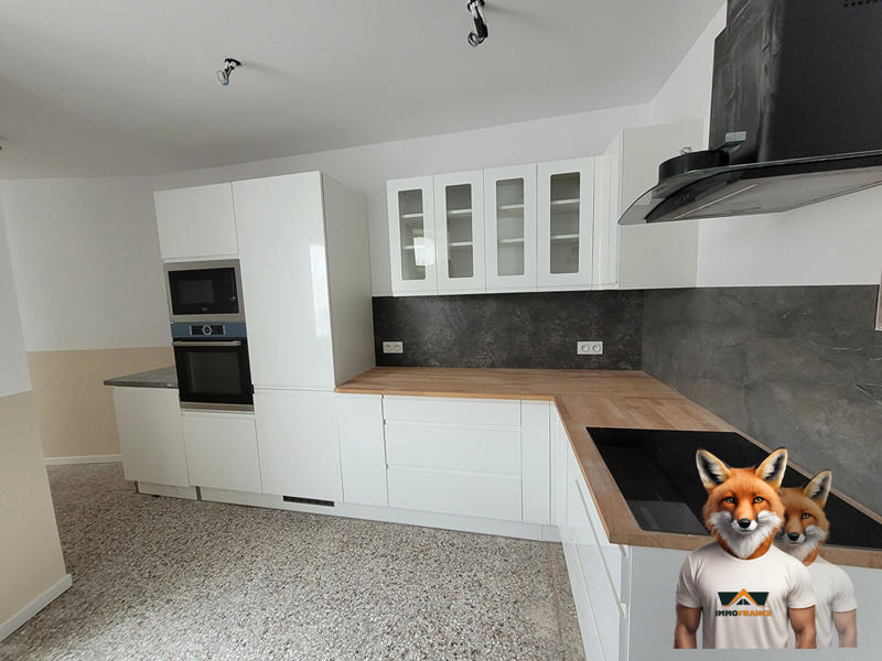 Maison - 485 m² - 20 pièces