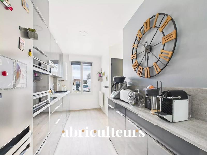 Maison - 100 m² - 6 pièces