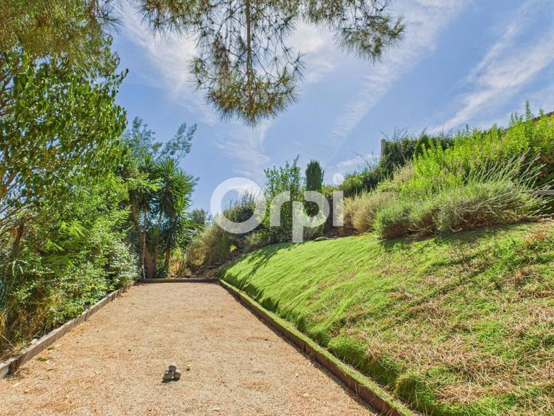 Villa - 141 m² - 5 pièces