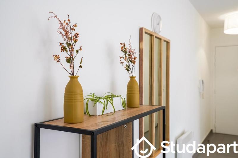 Chambre - 9 m² - 1 pièce