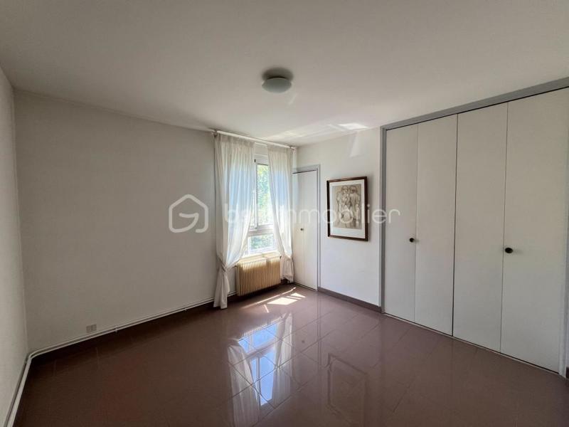 Appartement - 79 m² - 3 pièces