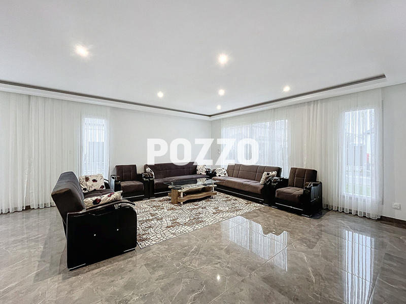 Maison - 145 m² - 6 pièces