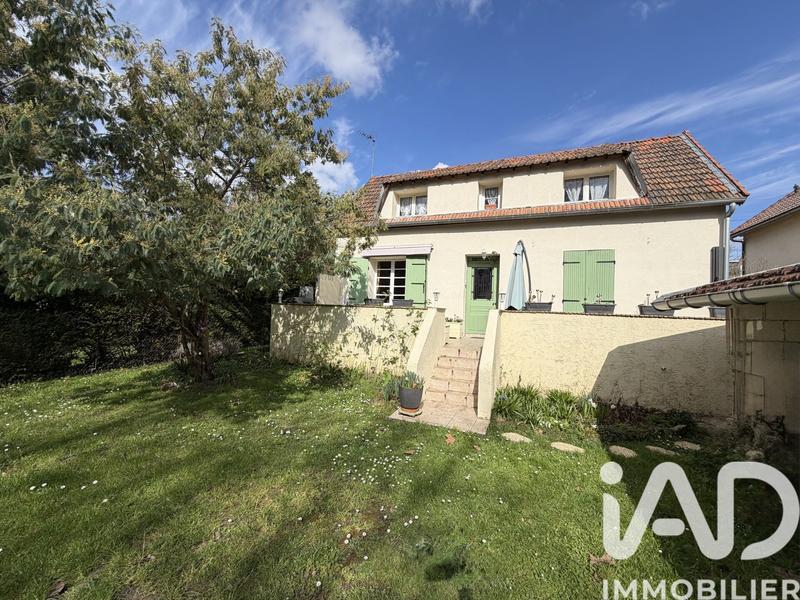 Maison - 120 m² - 7 pièces